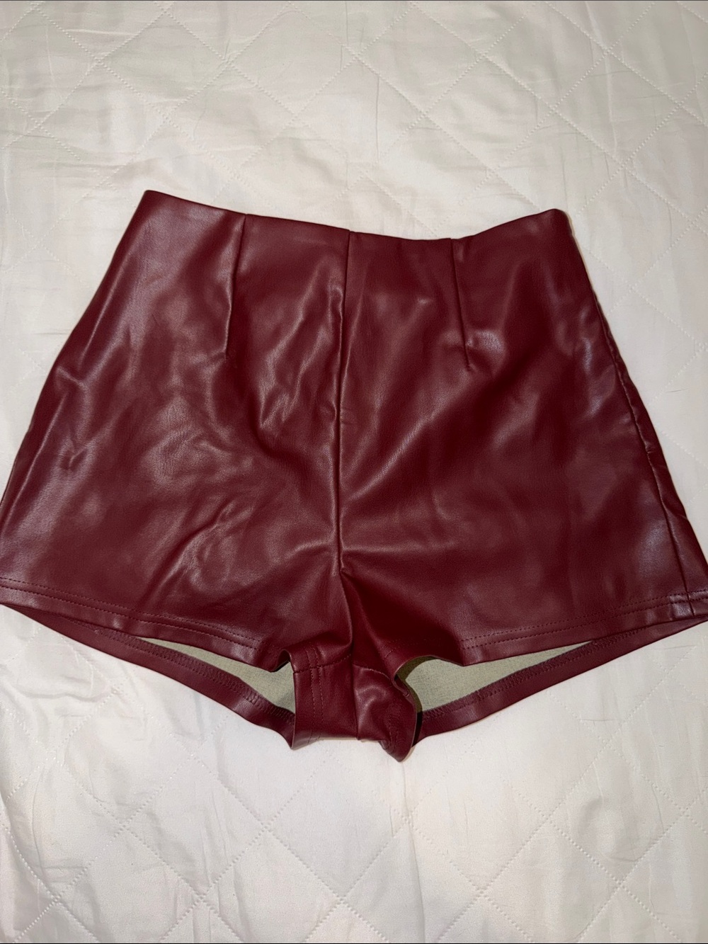 Women’s High-Waist Shorts - Burgundy